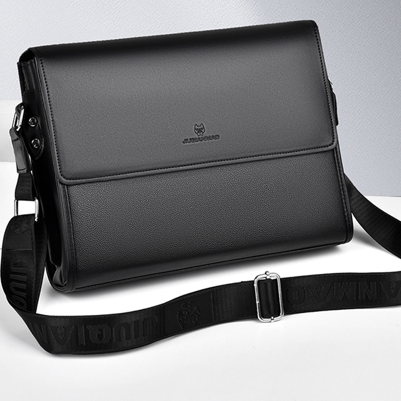 Interior Design Documentation - Sac bandoulière carré en cuir pour
